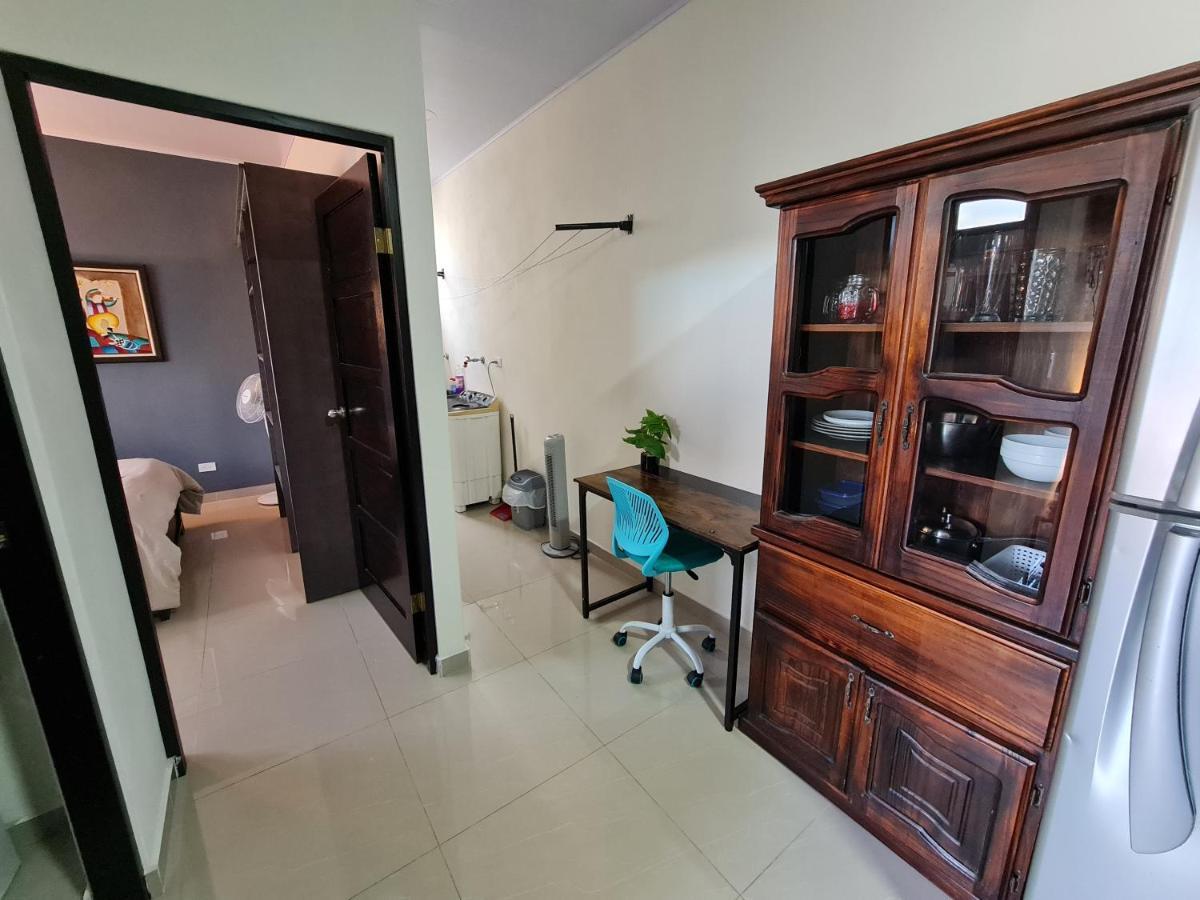 Apartamentos Ave Del Paraiso Alajuela Exteriör bild
