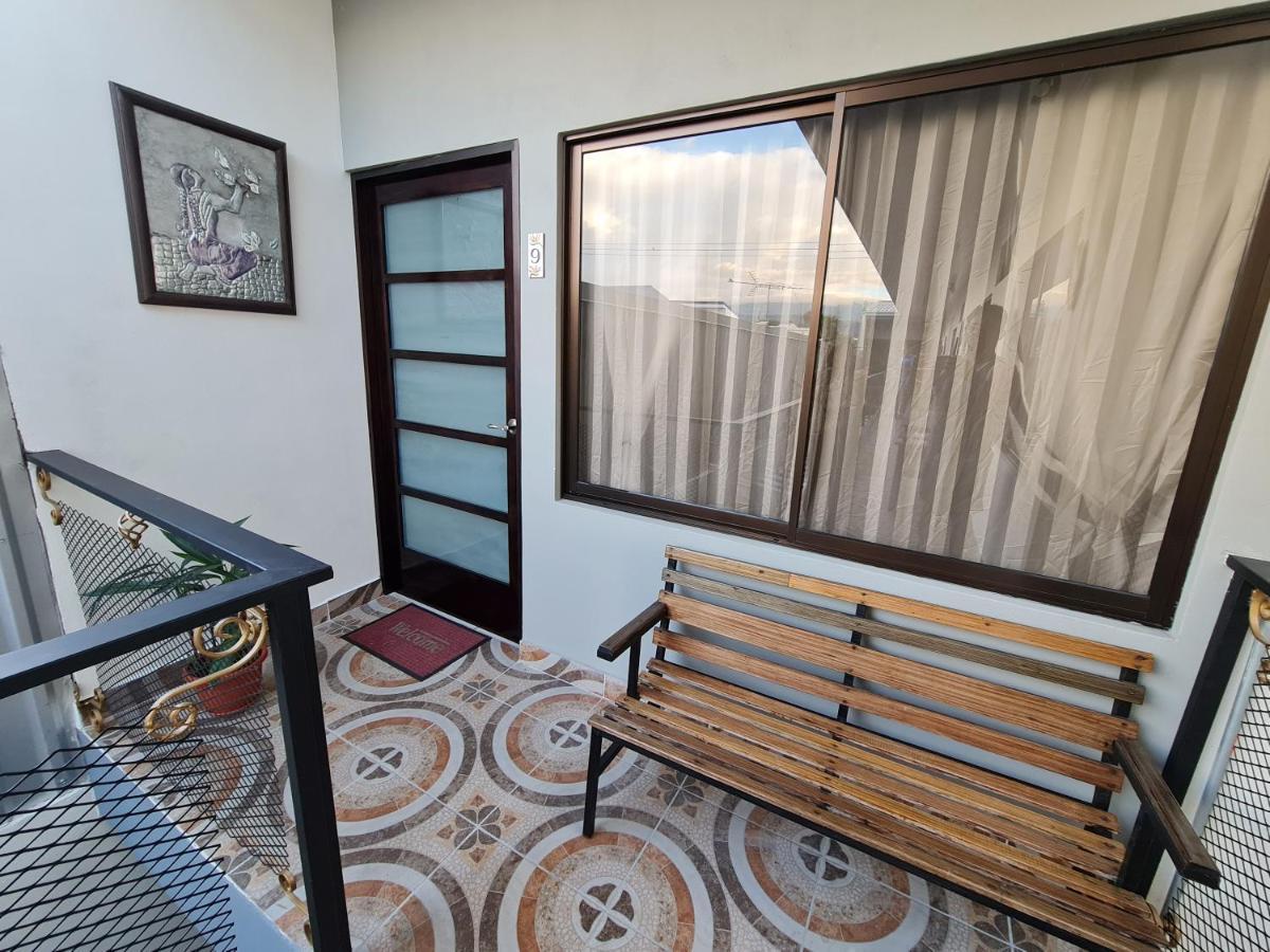 Apartamentos Ave Del Paraiso Alajuela Exteriör bild