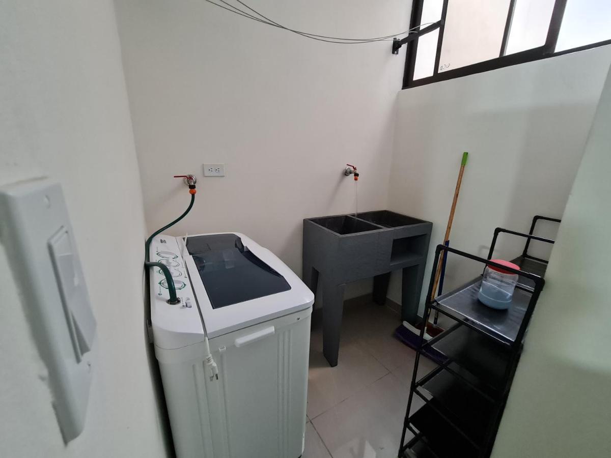 Apartamentos Ave Del Paraiso Alajuela Exteriör bild