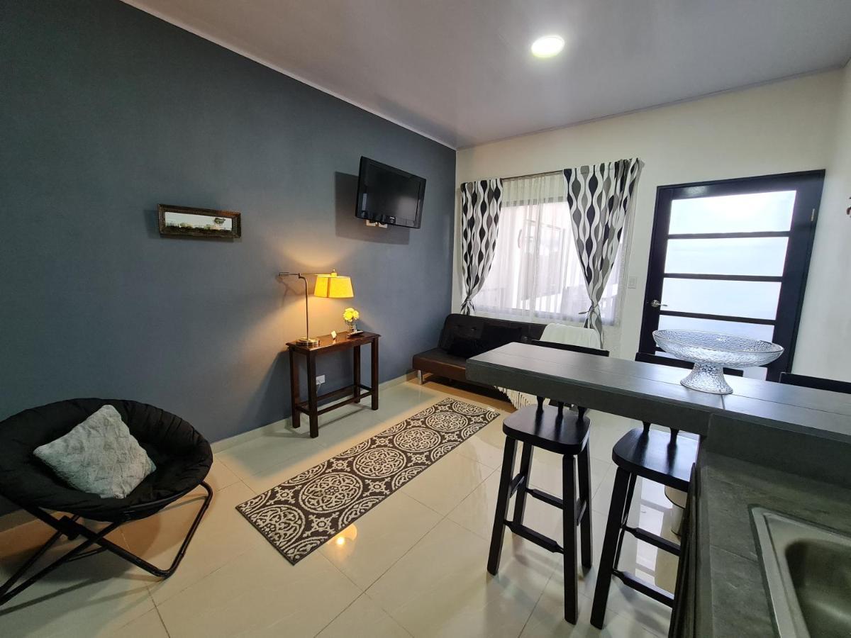 Apartamentos Ave Del Paraiso Alajuela Exteriör bild