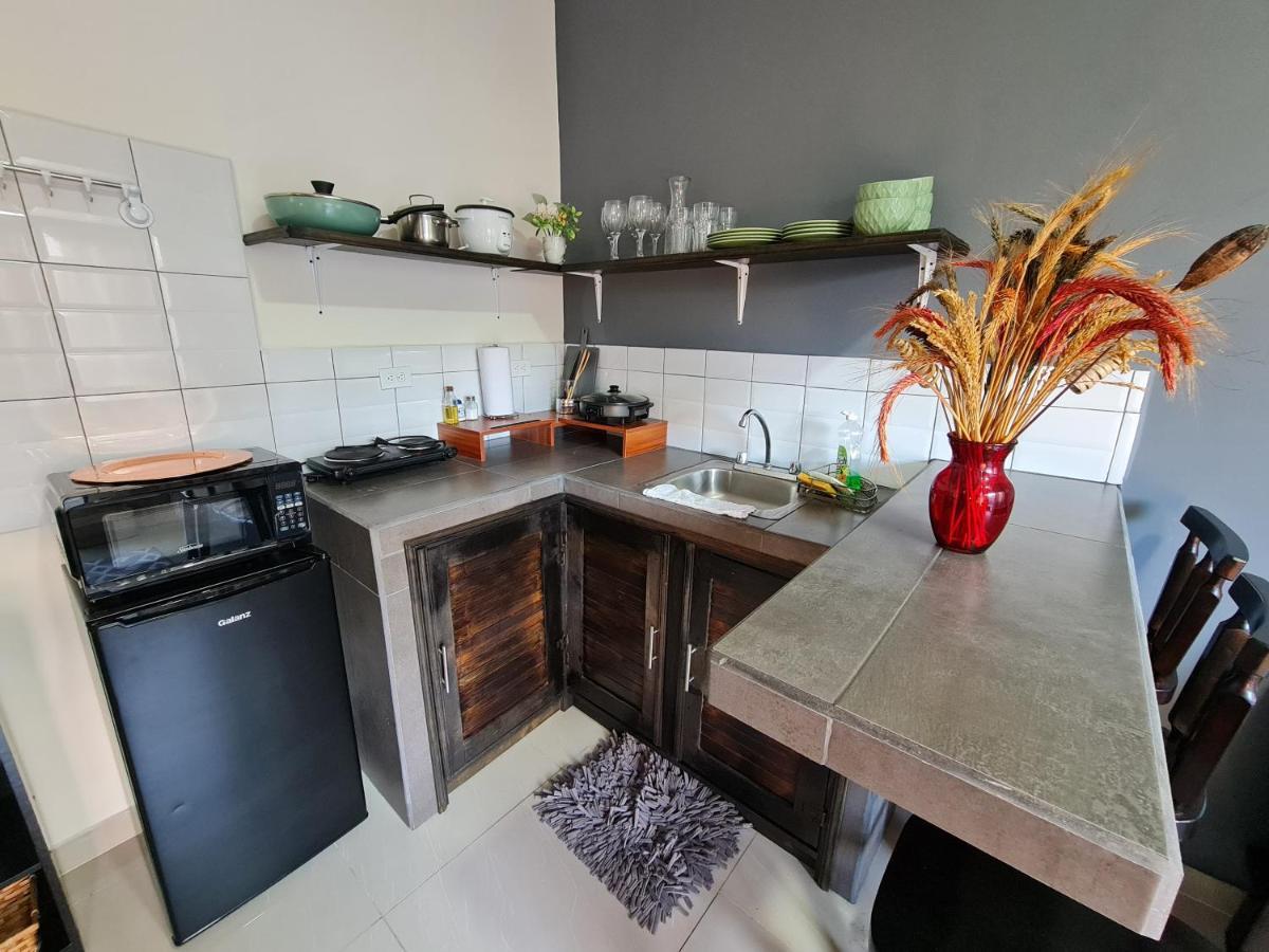 Apartamentos Ave Del Paraiso Alajuela Exteriör bild