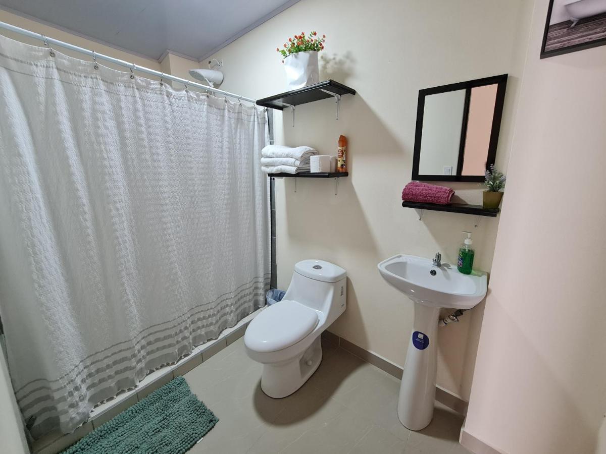 Apartamentos Ave Del Paraiso Alajuela Exteriör bild